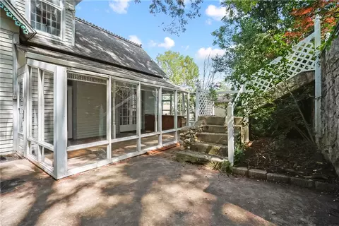 Exterior - 610 W Central Ave, Harrison, AR 72601 photo 5 of 10