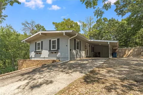 4 Wareham Ln, Bella Vista, AR 72714