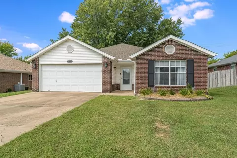 1155 S Jasmine Ln, Fayetteville, AR 72704