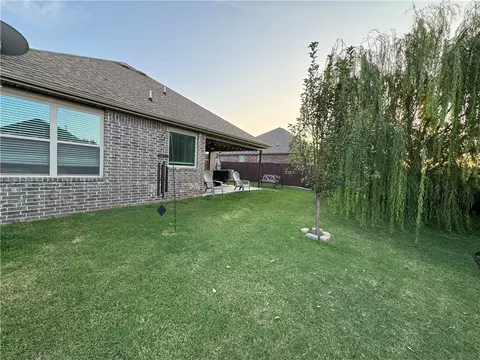 Exterior - 1110 Tulip St, Centerton, AR 72719 photo 17 of 19