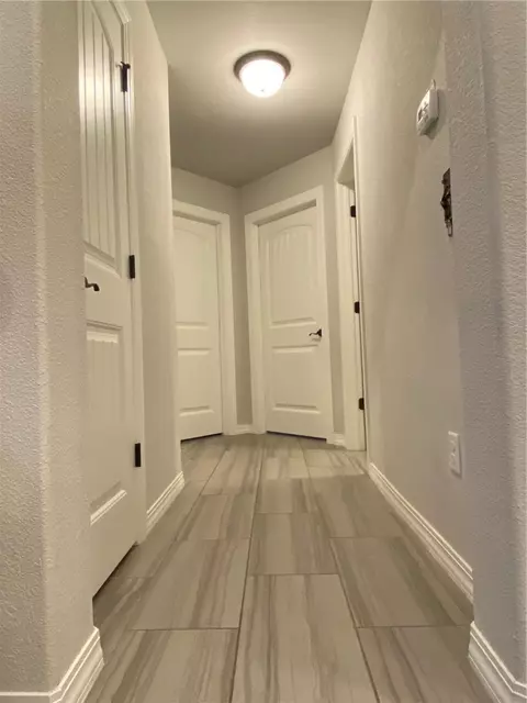 Entry Way - 1110 Tulip St, Centerton, AR 72719 photo 3 of 6