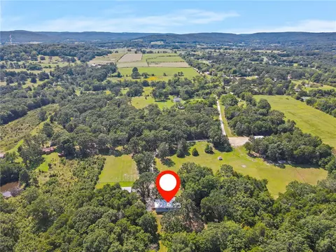 12419 Grants Pass Rd, Prairie Grove, AR 72753