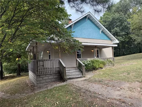 402 N Chestnut St, Harrison, AR 72601