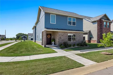 2408 SW Paddington St, Bentonville, AR 72713