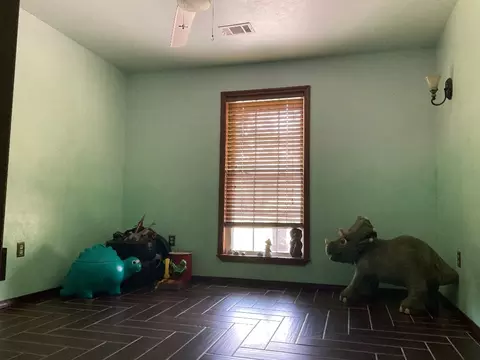 Bedroom - 136 Highway 267 Spur, Beebe, AR 72012 photo 4 of 10