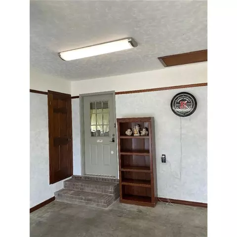 Entry Way - 136 Highway 267 Spur, Beebe, AR 72012 photo 5 of 5