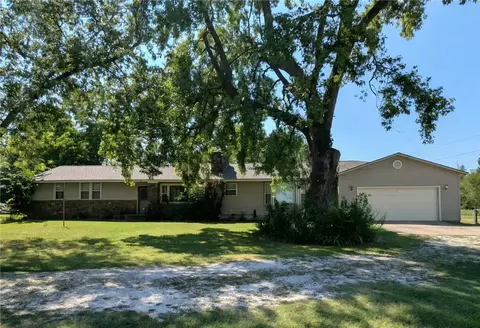3818 E Heritage Pkwy, Farmington, AR 72730