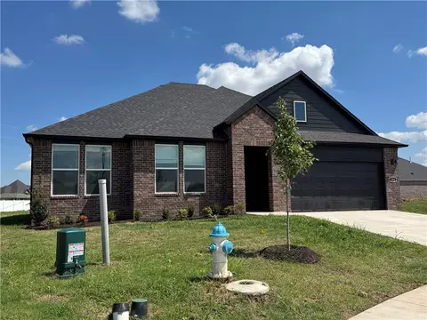 590 W Canada Dr, Farmington, AR 72730