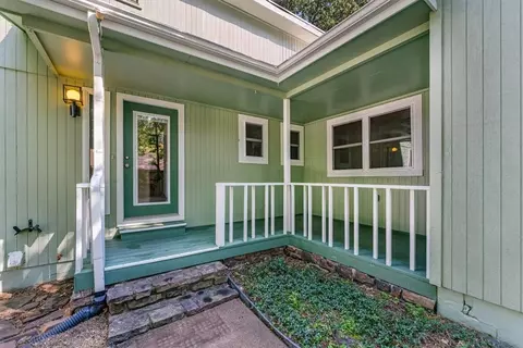 1866 N Winwood Dr, Fayetteville, AR 72703