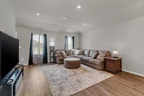 5530 Eldora Cv, Springdale, AR 72764 photo 4