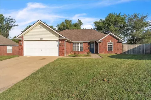 1103 E Ken Leach, Siloam Springs, AR 72761