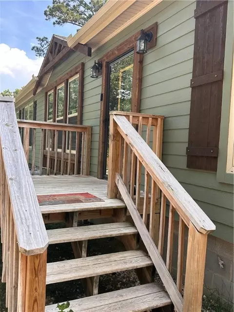 321 Mundell Rd, Eureka Springs, AR 72631