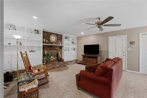 Living - 4725 E Highway 64, Alma, AR 72921 photo 2 of 3