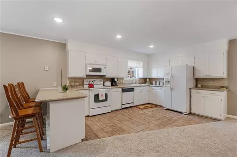 Kitchen - 4725 E Highway 64, Alma, AR 72921 photo 1 of 3