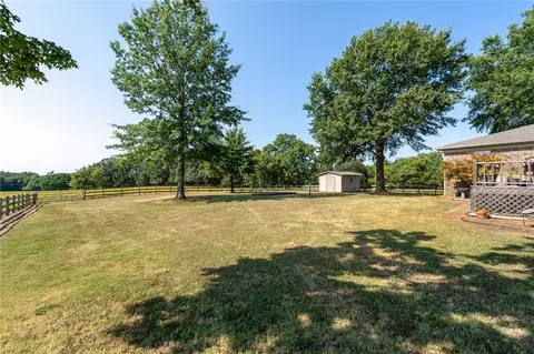 Exterior - 4725 E Highway 64, Alma, AR 72921 photo 5 of 9