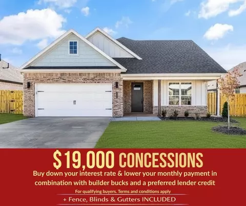 1913 Farmer St, Pea Ridge, AR 72751