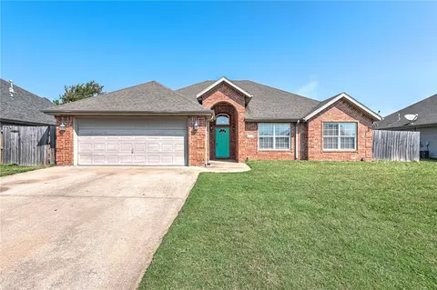 1301 E Courage Ln, Siloam Springs, AR 72761