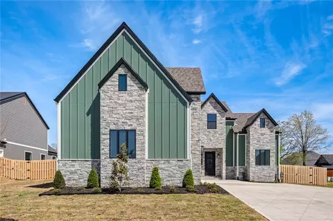 3620 Bearpaw, Bentonville, AR 72712