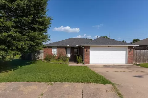 2503 Chanel St, Siloam Springs, AR 72761