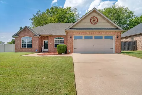 524 Westford St, Springdale, AR 72762