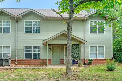 1429 W Netherland Way #3, Fayetteville, AR 72701