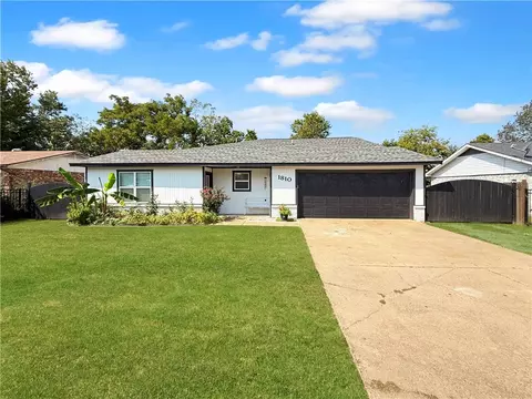 1810 S E St, Rogers, AR 72756