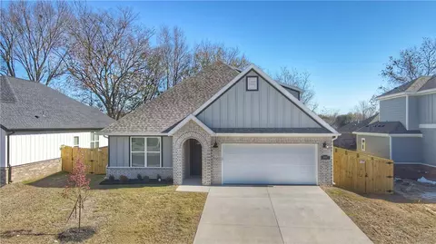 Exterior - 3887 Tranquility St, Springdale, AR 72764 photo 3 of 5