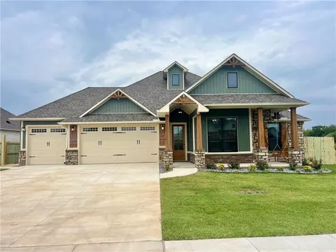 1804 Gaines, Pea Ridge, AR 72751
