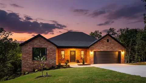 6 Laurencekirk Ln, Bella Vista, AR 72715