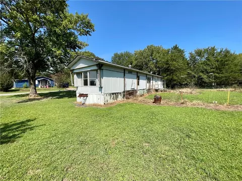 607 W 7th St, Plainview, AR 72857 photo 3