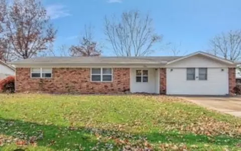 1105 Joye St, Springdale, AR 72762