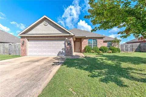 4300 Limestone Ave, Bentonville, AR 72712