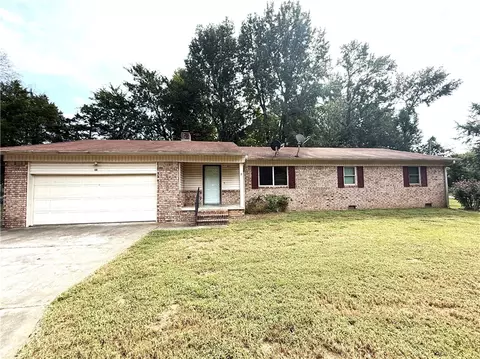 400 N Fairbanks, Russellville, AR 72801