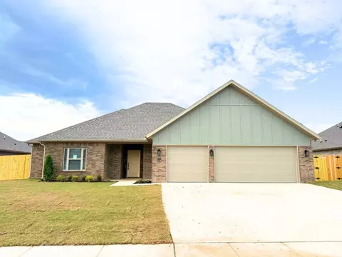 159 N Banner Ave, Farmington, AR 72730