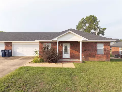 2606 W C Ct #5, Russellville, AR 72801