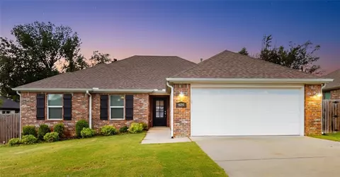 1604 11th Pl, Rogers, AR 72756
