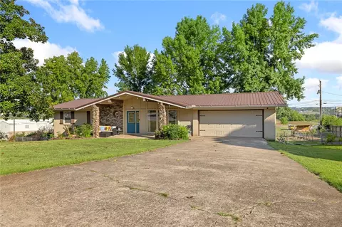 18 Mimosa Dr, Harrison, AR 72601