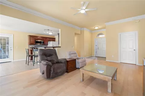 Living - 469 Brandons Loop, Springdale, AR 72762 photo 3 of 4