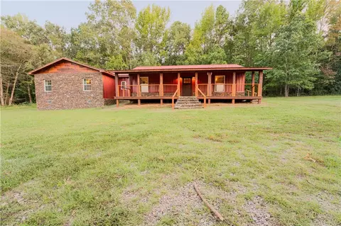 487 Isabell Creek Rd, Russellville, AR 72802