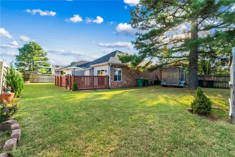 Exterior - 1258 Apache Trl, Springdale, AR 72764 photo 2 of 8