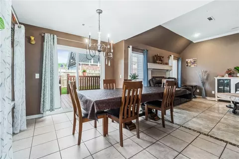 Dining - 1258 Apache Trl, Springdale, AR 72764 photo 2 of 2