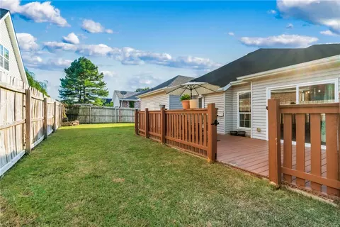 Exterior - 1258 Apache Trl, Springdale, AR 72764 photo 4 of 8