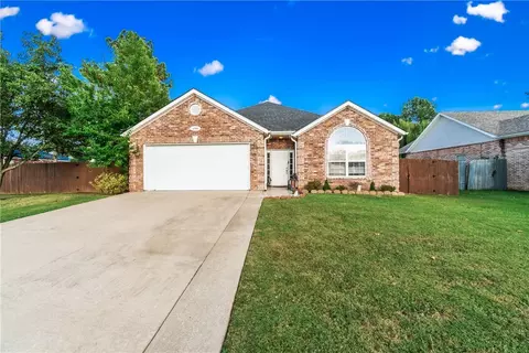 Exterior - 1258 Apache Trl, Springdale, AR 72764 photo 7 of 8