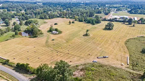 W Gum Log Road, Russellville, AR 72802