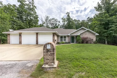 6 Laxton Ln, Bella Vista, AR 72714