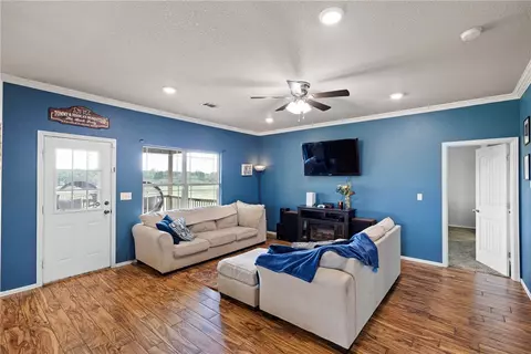 1015 E Church St, Altus, AR 72821 photo 4