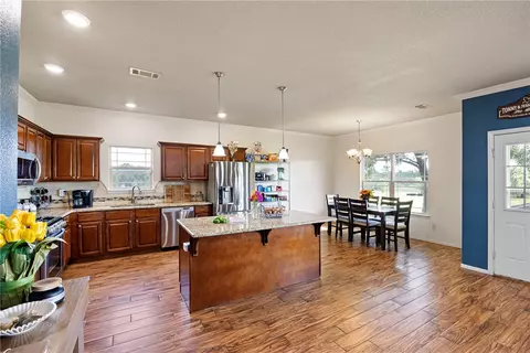 1015 E Church St, Altus, AR 72821 photo 5