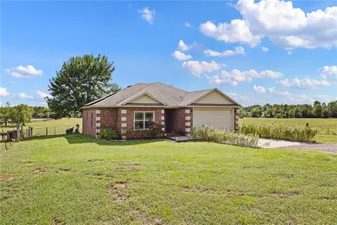 1015 E Church St, Altus, AR 72821