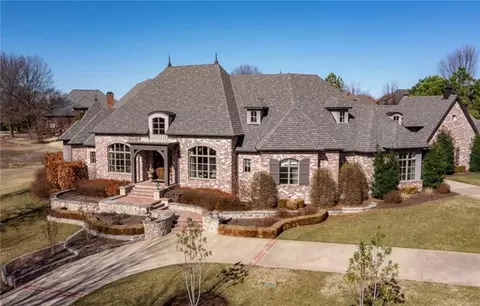 21 Pinnacle Dr, Rogers, AR 72758