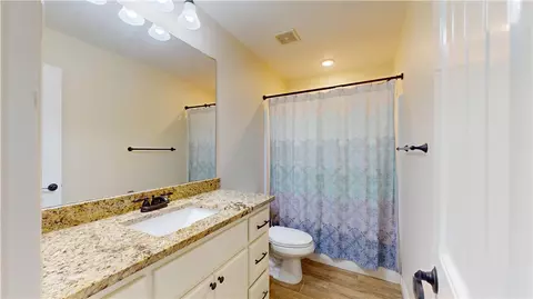 Bath - 751 Tamarron Dr, Centerton, AR 72719 photo 4 of 4